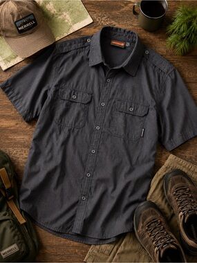 Merrell Men’s XL Hiking Travel Shirt Charcoal Gray Short Sleeve Utility Button